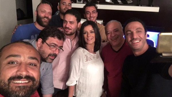 بالصور.. إنجي المقدم وصلاح عبدالله داخل كواليس «شهادة ميلاد»