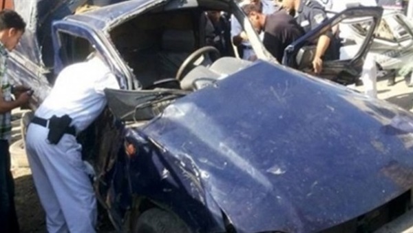 شلل مروري بمصر الجديدة بسبب تصادم بين سيارة شرطة وملاكي