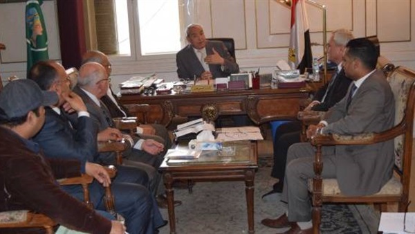 55 مشروعا بالمنيا تنتظر الموافقة لتخصيص أراض
