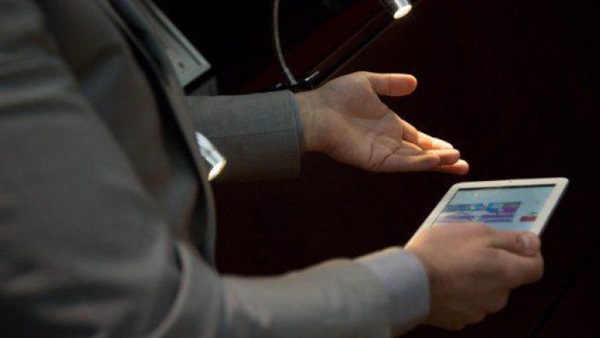 الإمارات تقرر نقل البيانات لاسلكيا عبر الضوء