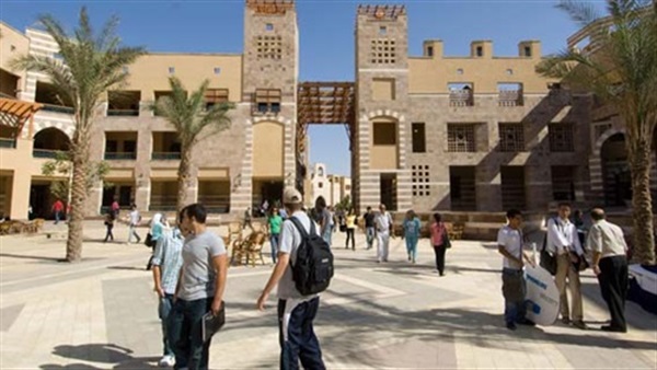 اليوم.. بدء العرض المسرحي «دقة بدقة» بالجامعة الأمريكية