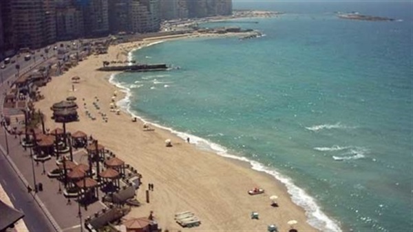 حجازى: تغيير اسم شاطئ «البوريفاج» إلى «شاطئ "دبى» بالإسكندرية 
