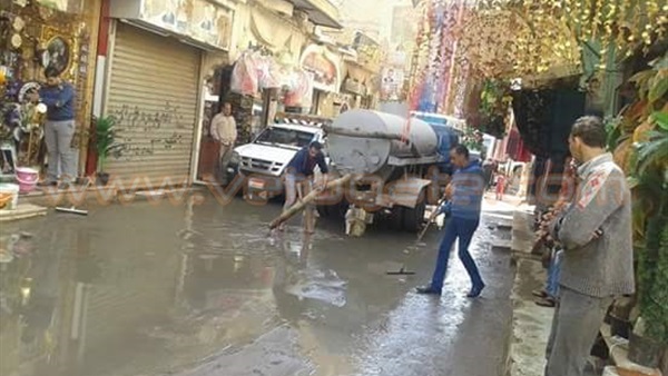 انفجار ماسورة مياه الصرف الصحي في شبين القناطر