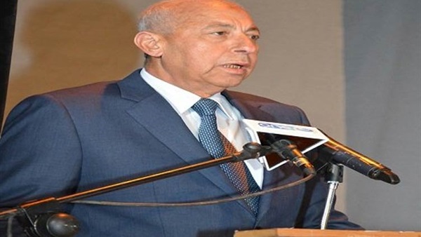 وصول محافظ أسوان ومدير الأمن لموقع حادث قطار أسوان