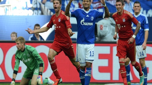 شوط أول سلبي بين بايرن ميونخ وشالكه 