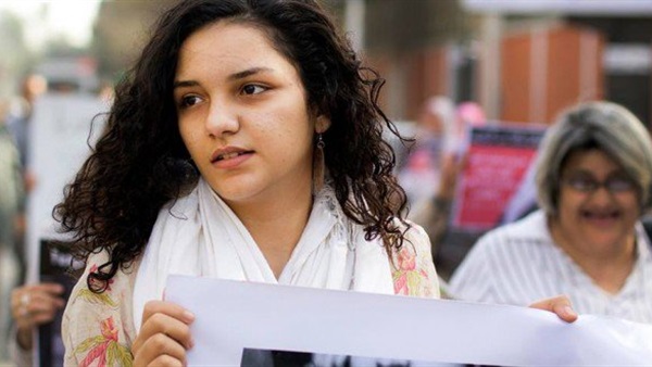 محامية "سيف" : قرار الإفراج جاء بعد  الإلتماسات العديدة منا للسيسي  