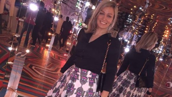 «عين» يحتفل بأبطال «يوميات زوجه مفروسه أوي»