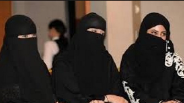 خلعت أبو البنات خوفا علي بناتي من «العنوسة» 