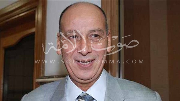 بالصور.. حسن فريد يرتدي علم مصر في تكريم الجبلاية