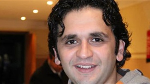 مصطفى خاطر ينفي شائعة إيقاف «مسرح مصر»