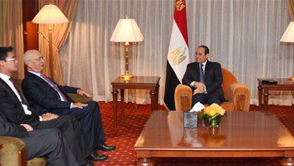 السيسى يلتقى المدير التنفيذى  للمنتدى الاقتصادى العالمى 