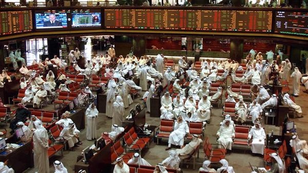 بورصة الكويت تغلق على انخفاض مؤشراتها الثلاثة الرئيسية