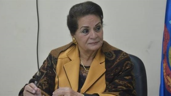 «عبده» تجتمع بقيادات تنفيذية لإقامة مشروعات خدمية بالبحيرة 