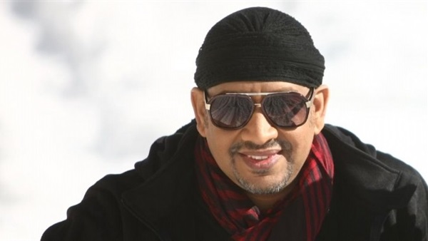 عصام كاريكا يستعد لكليب «الجامعة الأمريكية»