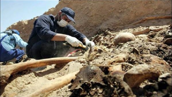 العثور على مقبرتين جماعيتين في مدينة الرمادي العراقية