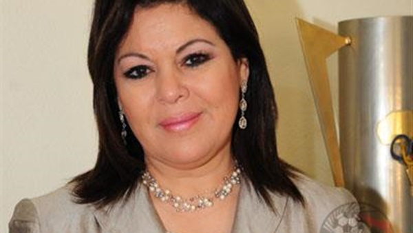 أبطال الكرة النسائية يقدمون مفاجأة لمستشفى 75375