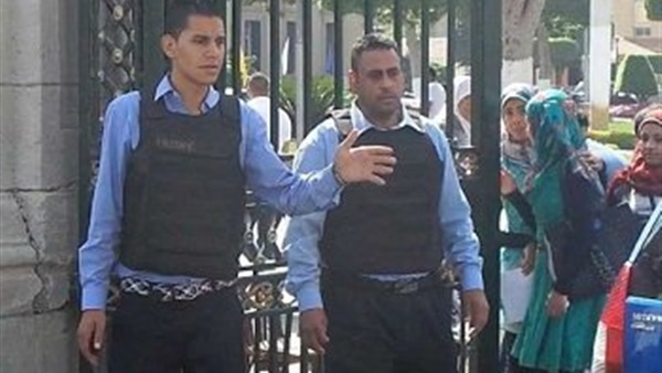 ننشر قائمة الملابس الممنوعة  داخل الجامعات   