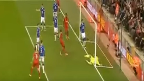 بالفيديو.. ليفربول يضرب ايفرتون بهدفين فى الشوط الأول