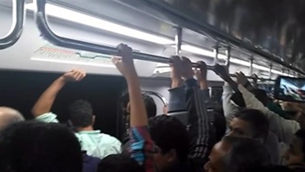 عاجل.. توقف حركة المترو بالخط الأول لانقطاع الشبكة الكهربائية 