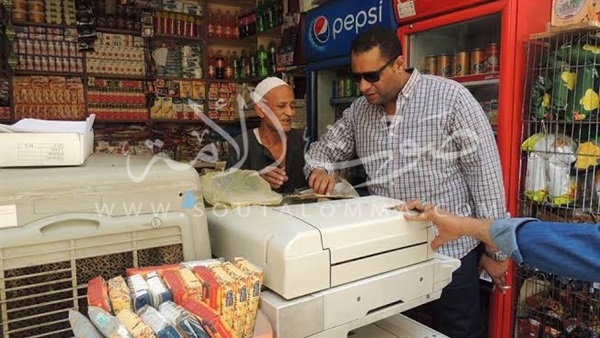 بالصور...ضبط 32 قضية تموينية في حملة بأسوان 