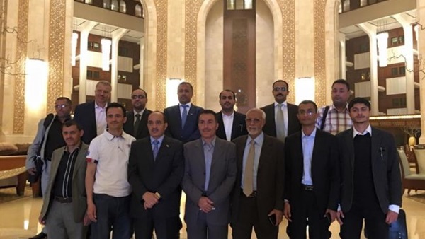 وصول وفد الحوثيين إلى الكويت للمشاركة في مباحثات السلام