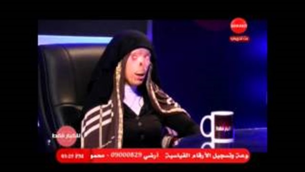 بالفيديو.. شخص يشوه وجه خطيبته بماء النار