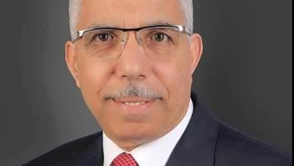 "الغباشى " :ازدواجية أمريكا وراء  رفض السيسى حضوره مؤتمر مكافحة الإرهاب 