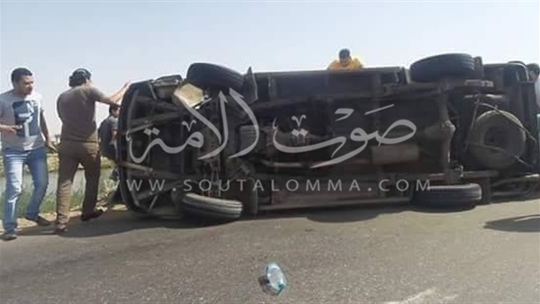 بالصور.. إصابة 6 أشخاص فى حادث مرورى بالشرقية