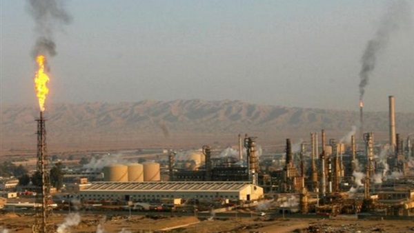 الجزائر تمنح شركتين أمريكيتين إدارة حقول النفط