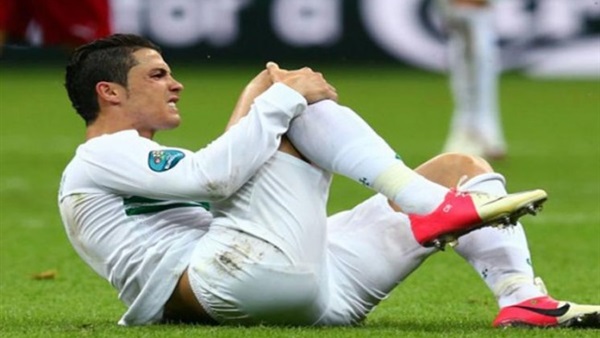 السيسي لـ"وول ستريت جورنال":  هدفنا الوصول لنسبة نمو 5% هذا العام 