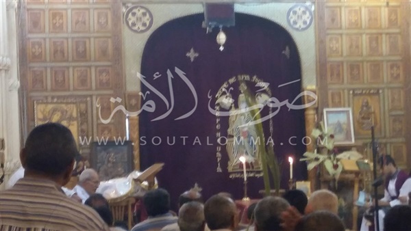 بالصور.. غلق حجاب الهيكل ووضع الإشارات السوداء بـ«السيدة العذراء» بشبرا 