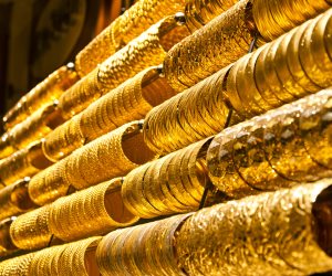 ارتفاع أسعار الذهب بدعم خسائر أسواق الأسهم العالمية