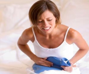 خمسة طرق طبيعية لتخفيف أعراض فترة انقطاع الطمث لدى السيدات