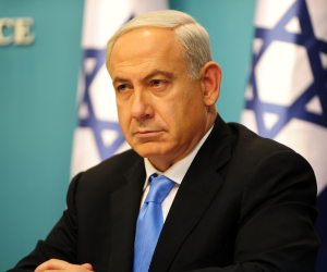 «نتنياهو» على صفيح ساخن.. من يتولى حقيبة الوزراء الإسرائيلية بعد الدعوات لانتخابات مبكرة