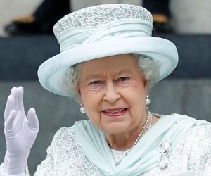 بريطانيا تترقب.. ماذا ستقول الملكة في خطابها السنوي أمام البرلمان؟