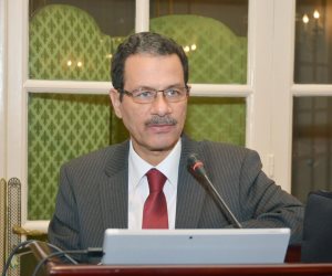 أحمد درويش : شركات المقاولات المصرية "الاساس" في كل أعمال تنمية المنطقة الاقتصادية لقناة السويس