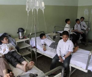 إصابة 800 تلميذ باشتباه تسمم غذائي بسوهاج