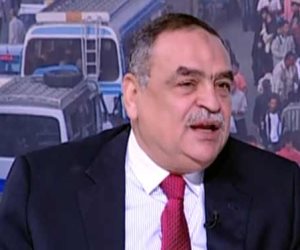 بيومى: لا بوادر لانخفاض سعر الدولار