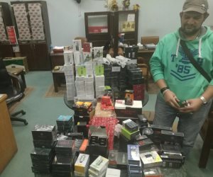 ضبط صاحبي محال شيش إلكترونية غير مسددة الرسوم الجمركية بالقاهرة
