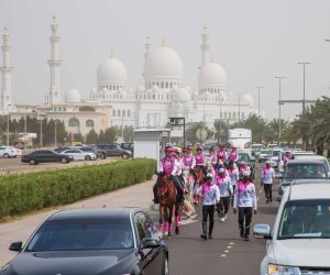 «مهرجان الخير لأم الخير» يستقبل القافلة الوردية في أجواء احتفالية وتراثية