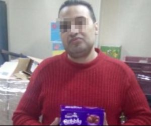 كيف حصل المتهم بسرقة علبتين شيكولاتة على البراءة؟ (مستند)