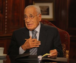 98 عاما على ميلاد الأستاذ.. محمد حسنين هيكل من باسوس إلى الملوك والرؤساء