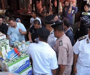 ضبط 10 قضايا تموينية في حملة مكبرة بأسوان