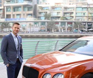 البحث عن بنتلي فلاينج سبار في دبي