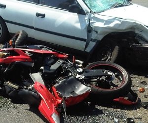 إصابة شخص في تصادم دراجة نارية بسيارة ملاكي بطريق رأس البر - دمياط
