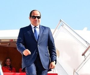 السيسي يصل الأردن للمشاركة في القمة العربية الـ 28