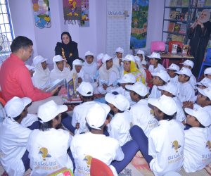 «كان ياما كان» تفتتح مكتبة مدرسية في الهند بـ2000 كتاب