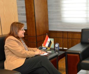 وزيرةالتخطيط تناقش مع المدير التفيذي للبنك التعاون في مجال المشروعات الصغيرة والمتوسطة