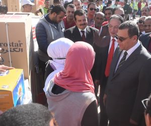 محافظة الفيوم يسلم 250 جهاز عروسة للفتيات اليتيمات وغير القادرات (صور)