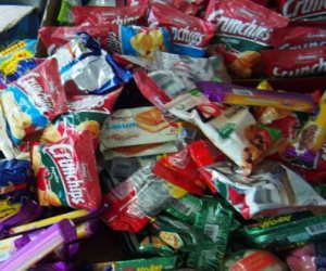 ضبط 60 كيلو حلوى بدون بيانات في مصنع غير مرخص بأسيوط